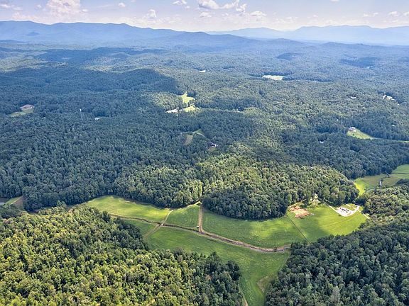 4th image of 312 Charles Rd