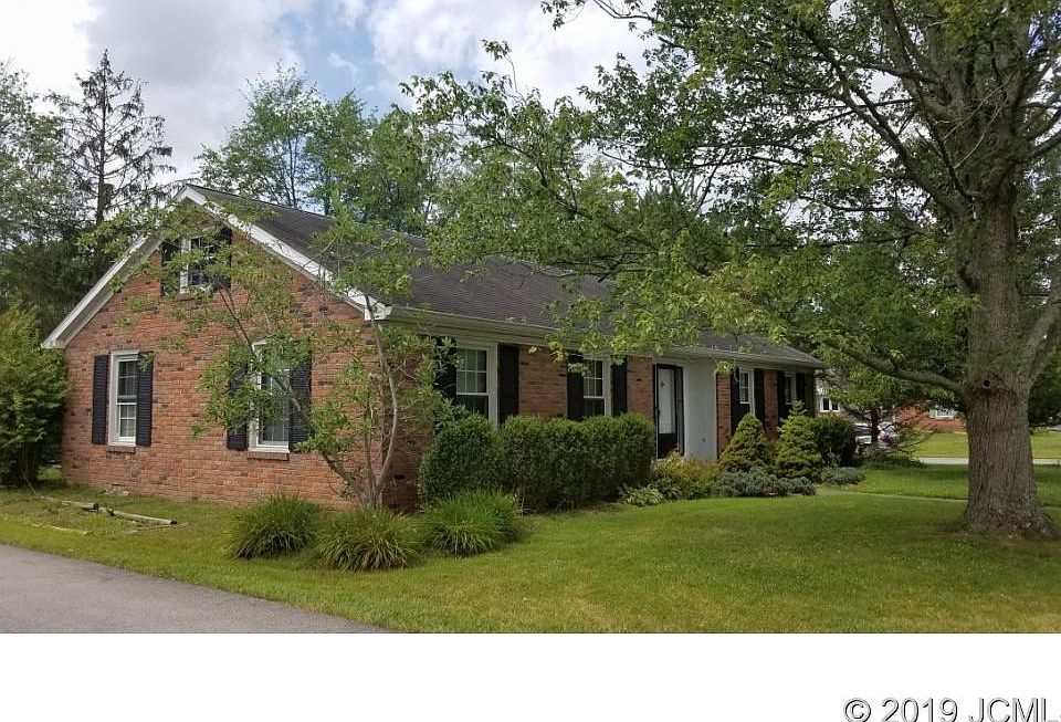 1st image of 319 Bellaire Dr