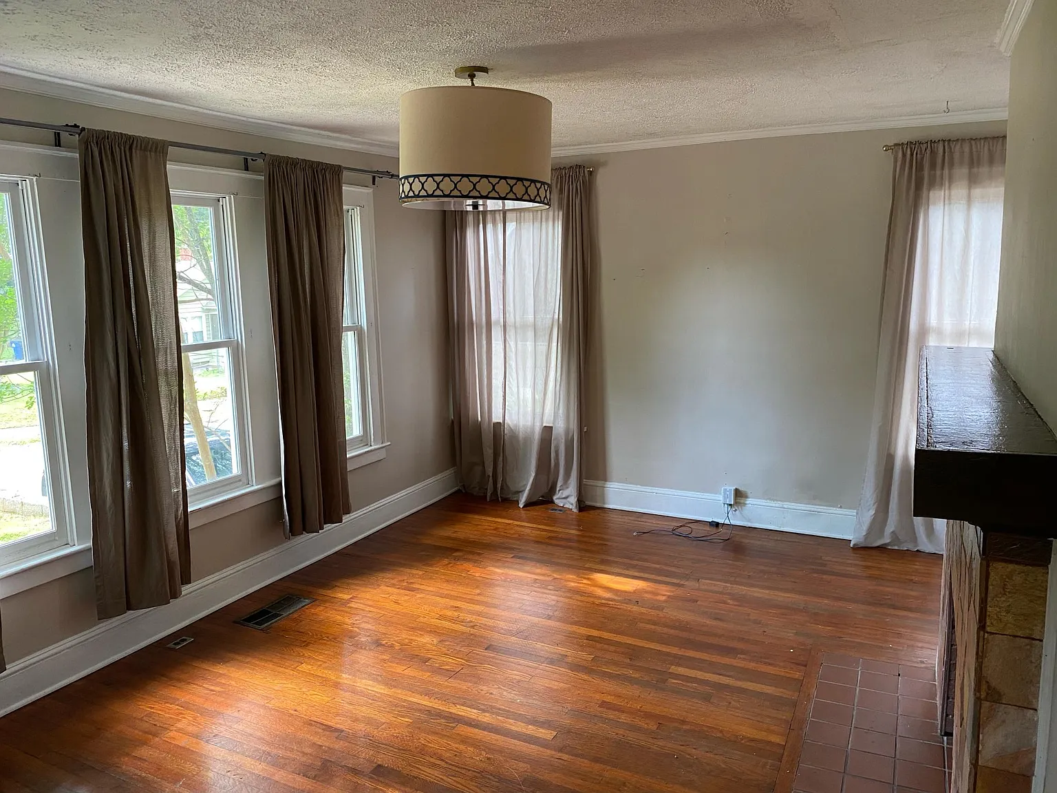 27 Screven St NE — Photo 4