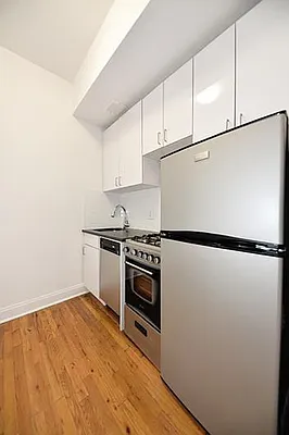 Rented by Buchbinder & Warren | media 19