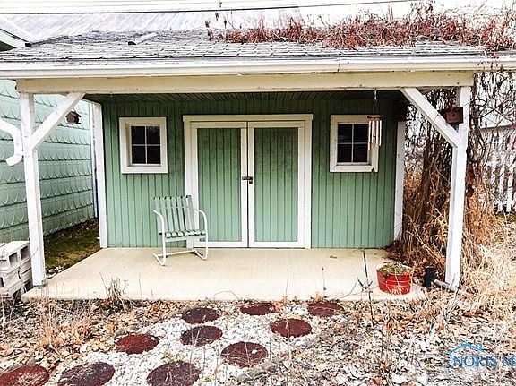 4th image of 402 E Dixon St
