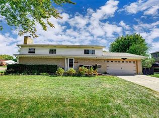 700 Crestmont Dr, Dayton, OH 45431