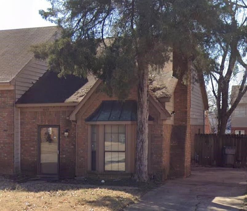 1st image of 5883 Jardin Pl