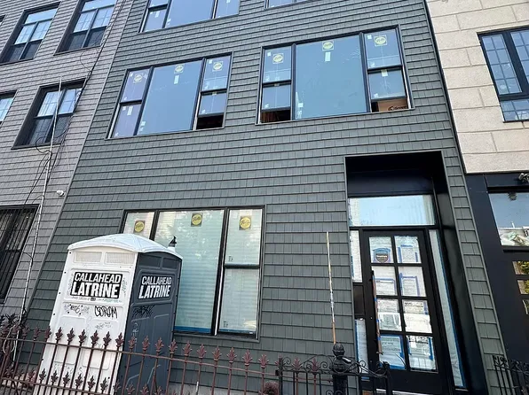 12 Locust St, Brooklyn, NY