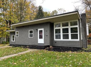 7482 Little Mountain Rd, Mentor, OH 44060