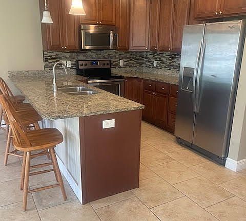 3rd image of 6498 N Lagoon Dr