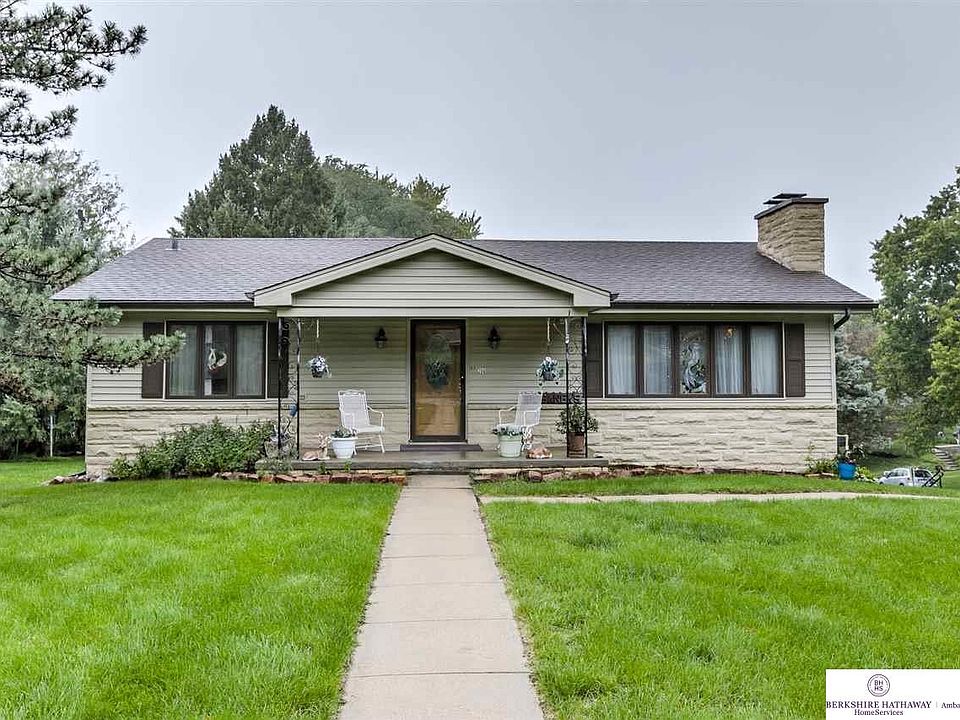 1st image of 206 Orchard Dr