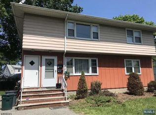 26 Tolstoi Pl, Little Falls, NJ 07424