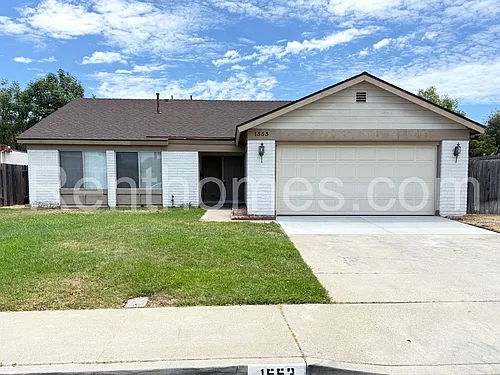 1553 Palomar Dr Photo 1