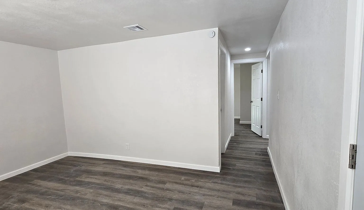 Clems Road Apartments — Photo 3