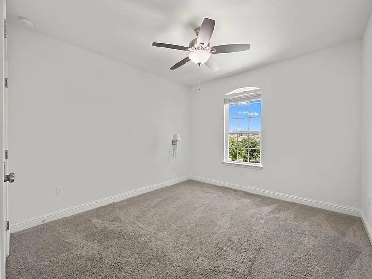 5305 Mandevilla Dr — Photo 27
