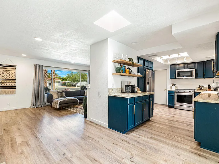 2950 N Bahada Rd — Photo 45