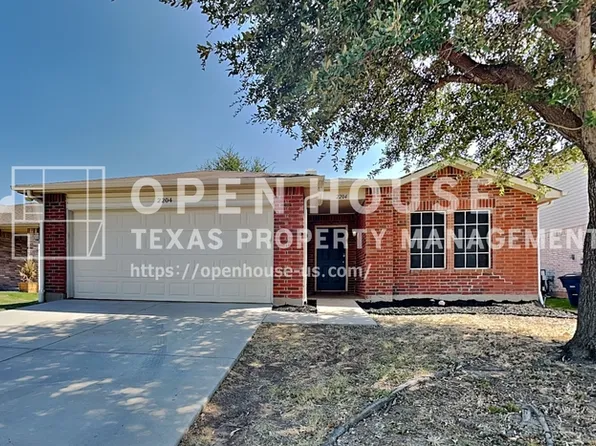 2204 Maple Dr, Little Elm, TX 75068