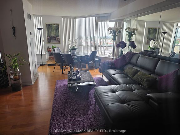 5th image of 9017 Leslie St #611