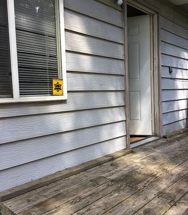 1st image of 4742 Ennismore Dr APT 2