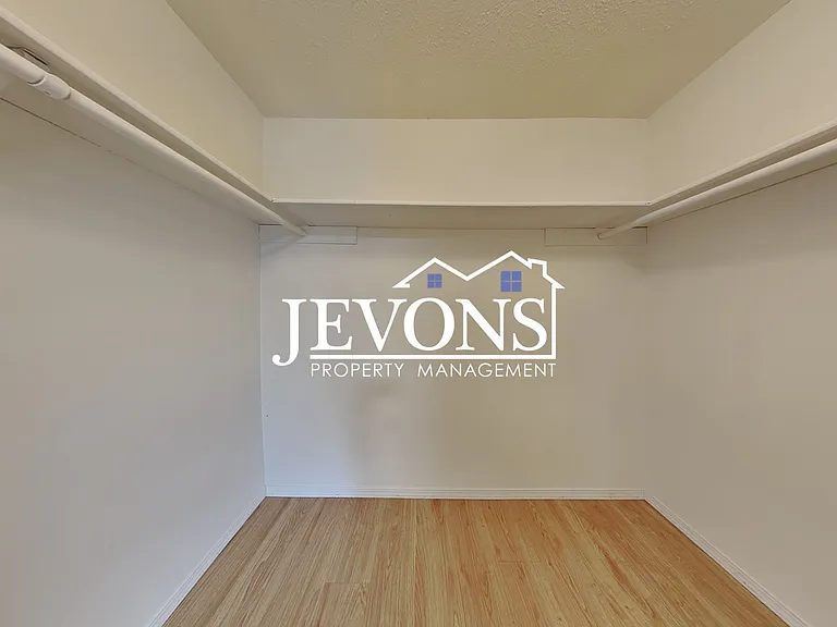 3915 Mason Loop Rd #4 — Photo 28