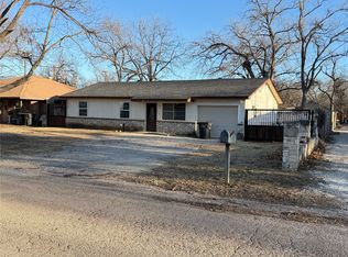 103 Myers Ave, Cleburne, TX 76033