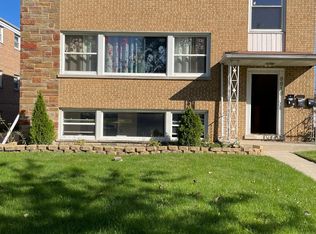 8815 N Wisner St APT 1, Niles, IL