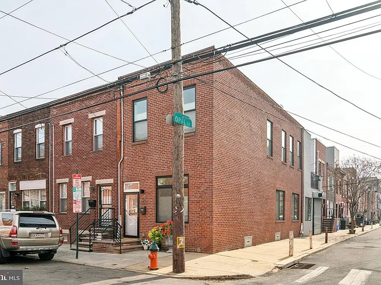 1930 Wharton St — Photo 12