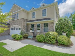 9 Corda Ln, Warren, NJ 07059