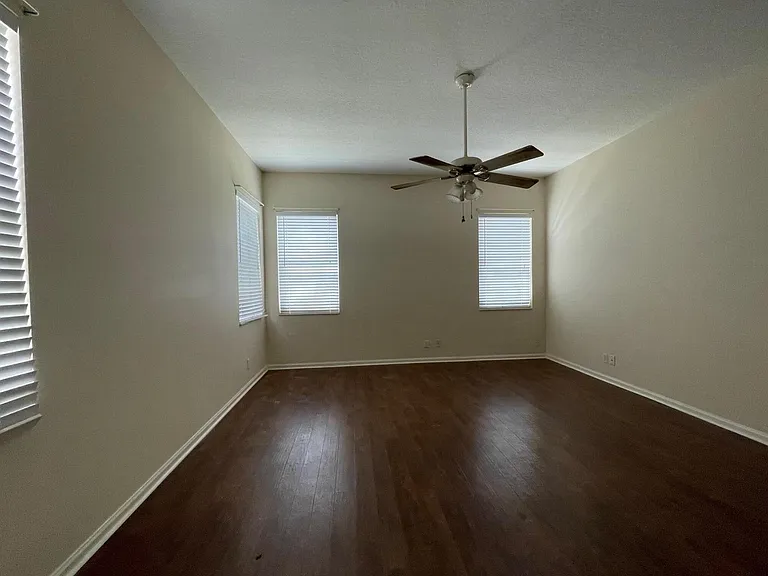6264 Lansdowne Cir — Photo 13
