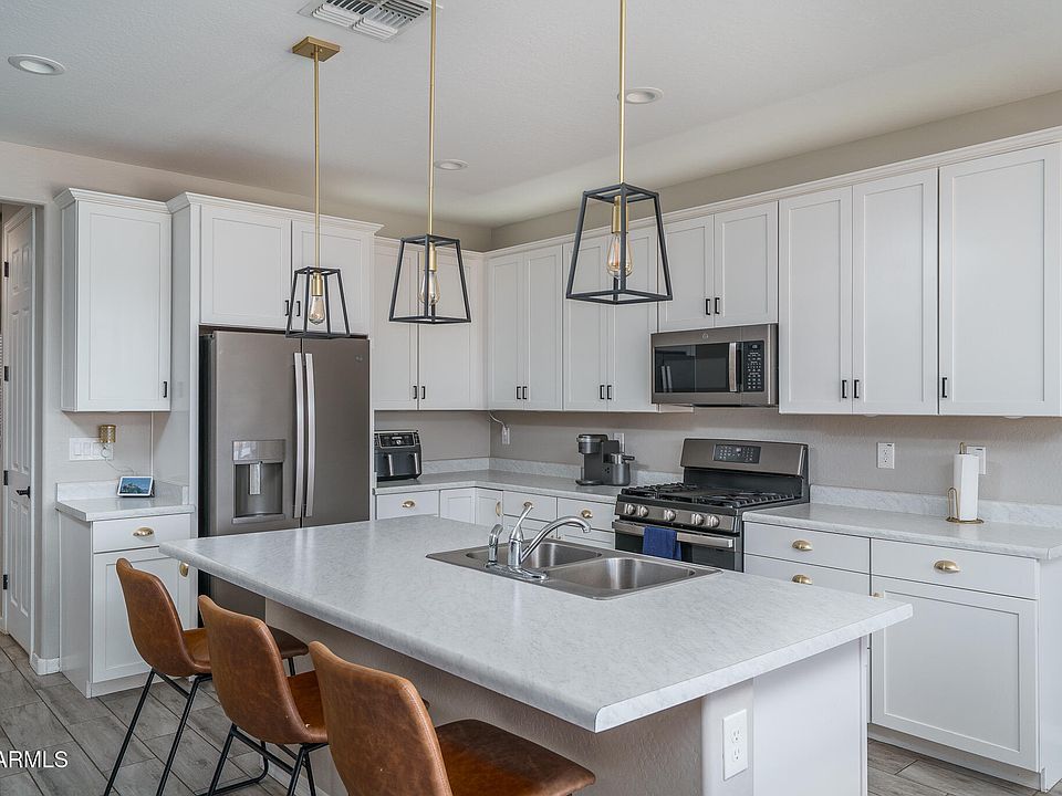 1st image of 25930 N THORNHILL Drive