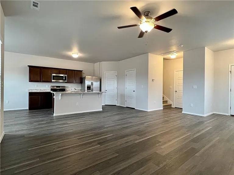 3231 Red Tail Way — Photo 2