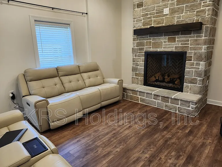 4517 Wiltshire St — Photo 27