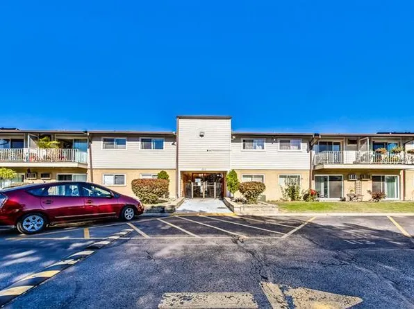 850 E Old Willow Rd APT 113, Prospect Heights, IL 60070