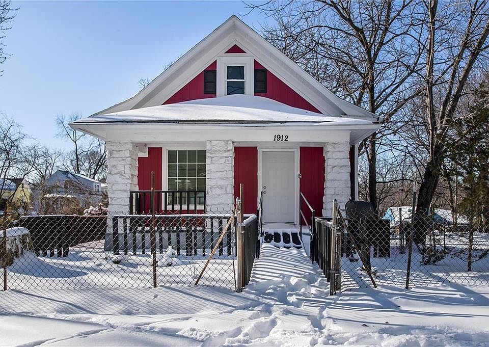 1st image of 1912 Chelsea Ave