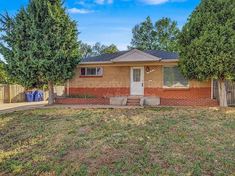 7071 Ruth Way — Photo 1