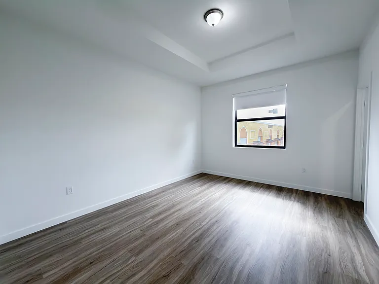 122 NW 10th Pl — Photo 14