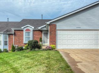 1557 Lienemann Dr, Saint Peters, MO