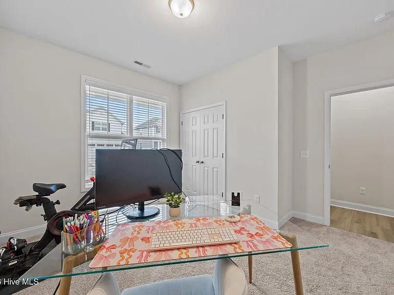 3982 Eclipse Ave NE — Photo 22