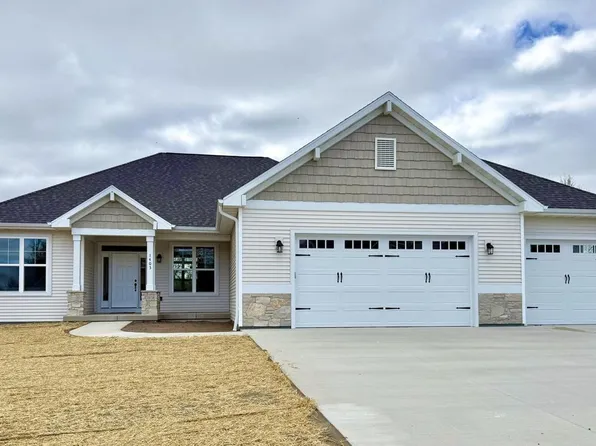 1403 Greystone DRIVE, Plymouth, WI 53073