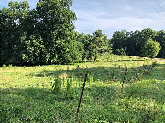4th image of 1755 Hightower Rd