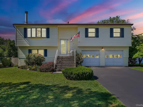 60 Creamery Drive, New Windsor, NY 12253