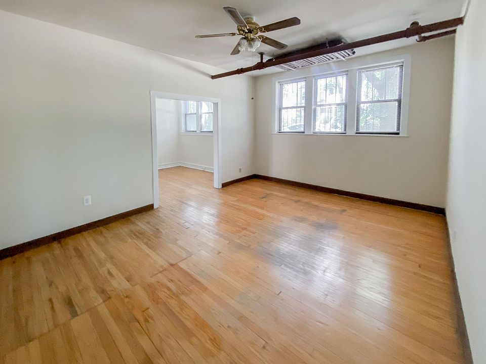 1st image of 4535 N Leavitt St APT G
