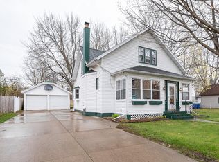 1606 E 6th St, Merrill, WI 54452