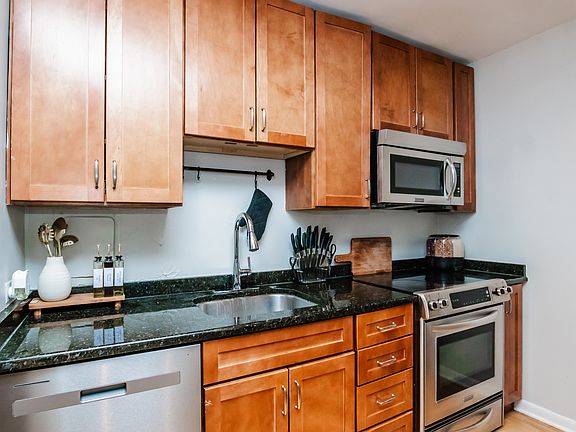 2nd image of 535 N Michigan Ave APT 407