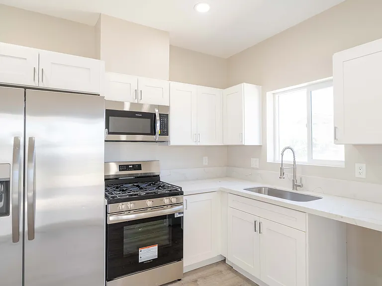 5119 Remington Rd — Photo 10