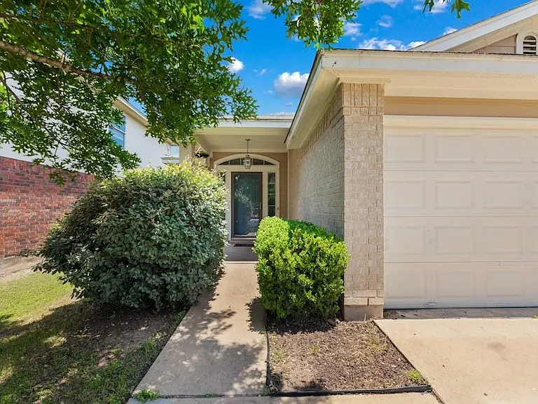 12816 Dwight Eisenhower St — Photo 1