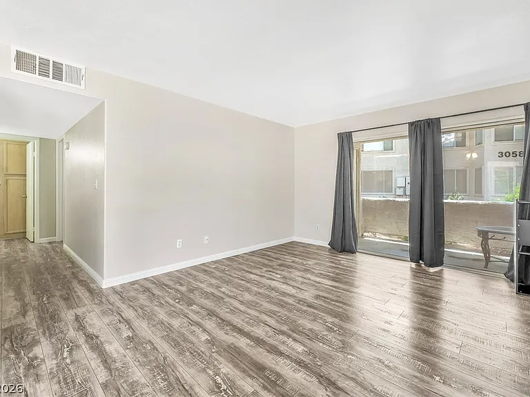 3060 Tarpon Dr #102 — Photo 4