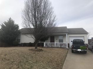 2558 Cave Creek Ln, Springdale, AR 72764