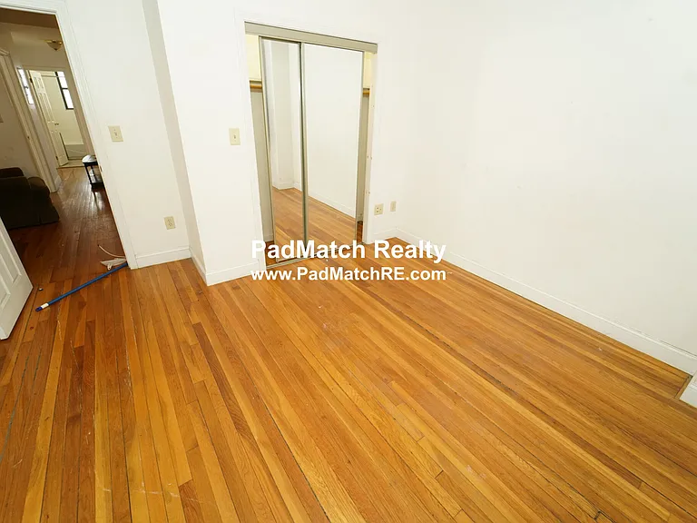19 Egremont Rd #1 — Photo 5