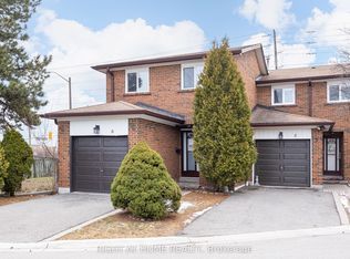 2687 Bromsgrove Rd #6, Mississauga, ON L5J4C6