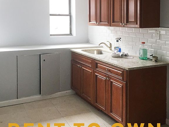 4th image of 2936 Cruger Ave #2