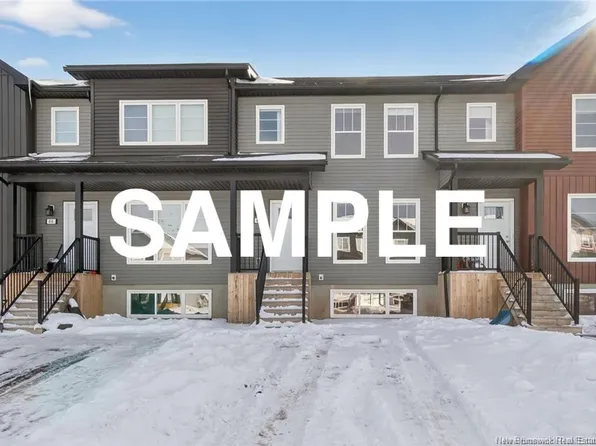 422 Damien St, Dieppe, NB E1A 0H3