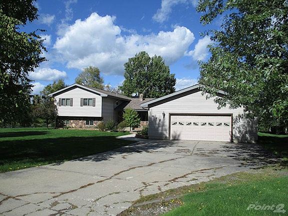 Brown Ext Front & Garage 1