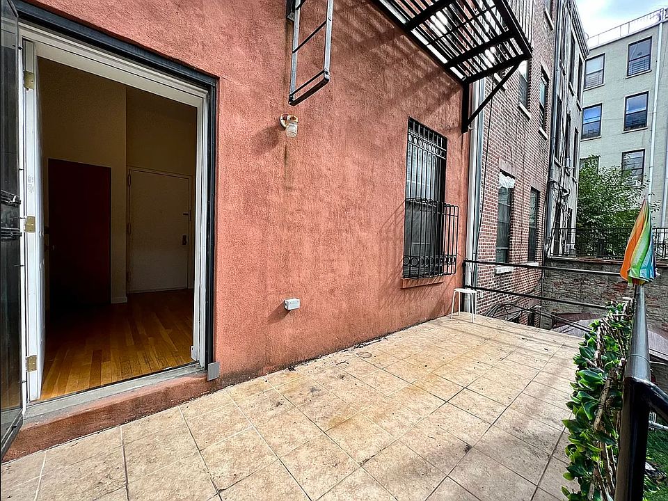 1st image of 26 E 127th St APT 2R